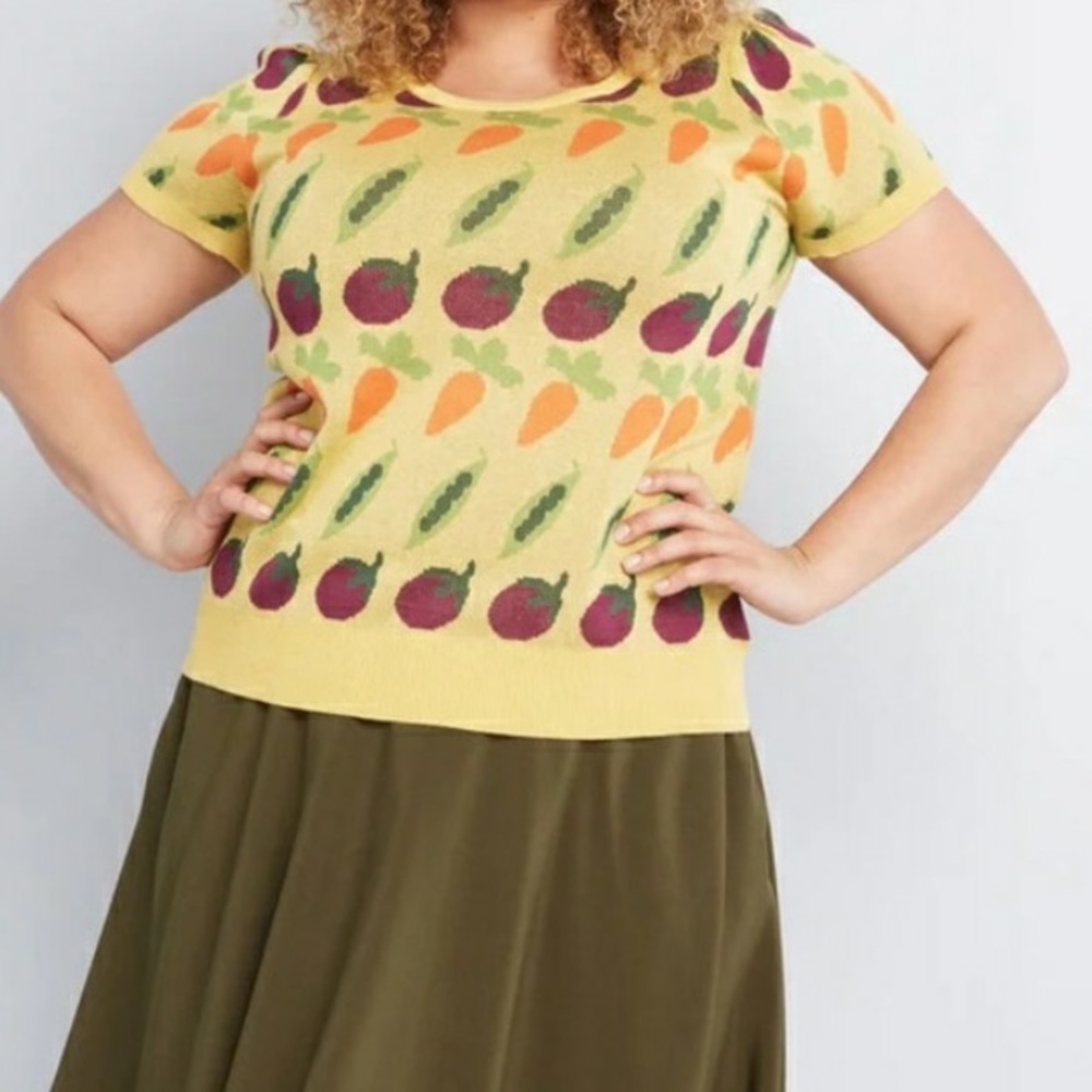 ModCloth Yellow Short-Sleeve Vegetable Pattern Sweater